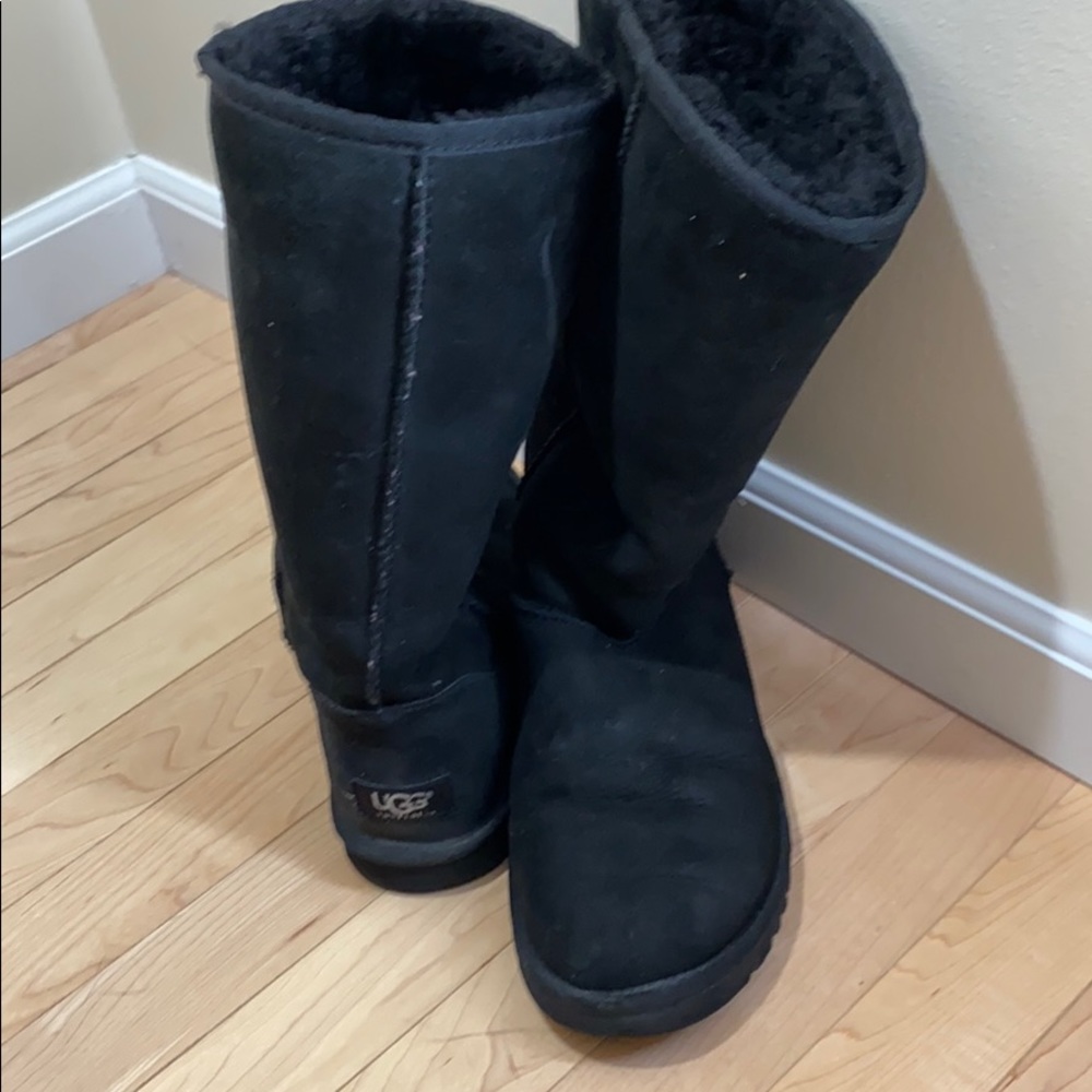 Tall black Ugg boots